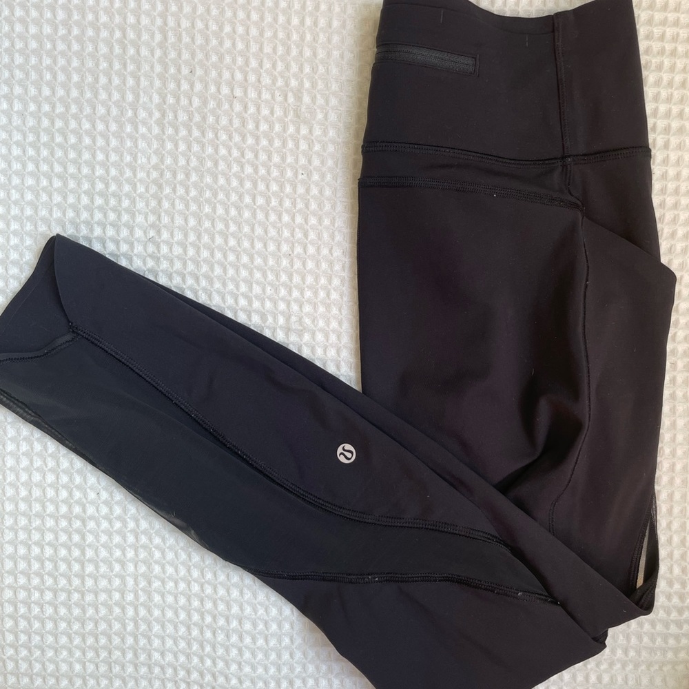 Lululemon Pace Perfect 7/8 25” Leggings Mesh Side